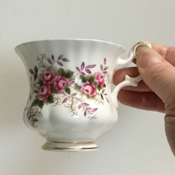 Vintage RARE Royal Albert Lavender Rose dainty footed teacup and saucer - Picture 10 of 13